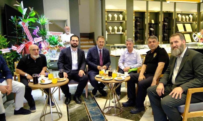 Erzurum'da yeni bir marka doğdu: Gacıroğlu Gold'un açılışı coşkuyla kutlandı