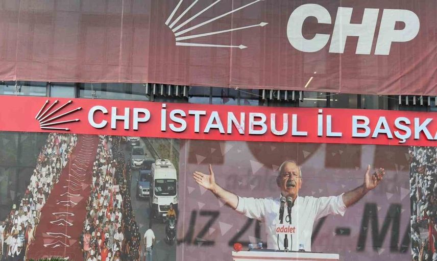 CHP İstanbul İl Başkanı Yüksel, ilçe başkanlarıyla saha çalışmalarını masaya yatırdı