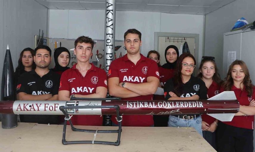 Adanalı öğrenciler roketlerinde başarıyı yakaladı: TEKNOFEST'te üçüncülük