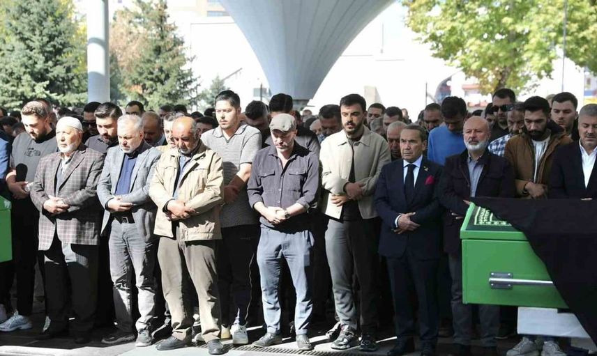 Kayserili gazeteci sami dayangaç’ın oğlu umut’un vefatı yürekleri dağladı