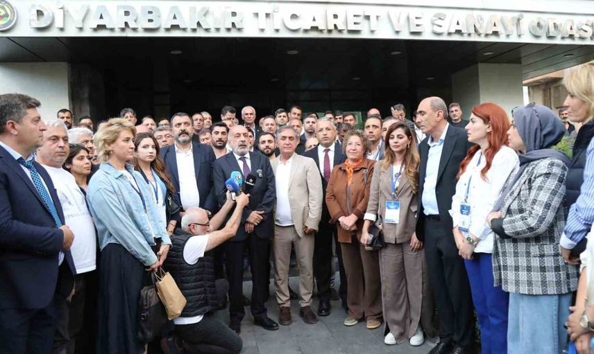 Diyarbakır ticaret ve sanayi odası seçiminde katılım rekoru: Mehmet Kaya yeniden başkan
