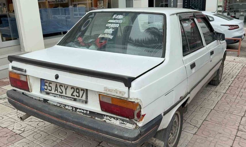 İlkadım'da otomobil kazası: 1 kişi hastaneye kaldırıldı