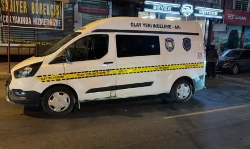 Eyüpsultan'da oto galeriye silahlı saldırı: 2'si ağır 4 yaralı