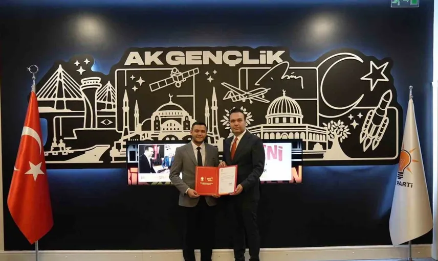 Oğuzhan İnce, AK Parti Kütahya İl Gençlik Kolları Başkanlığına atandı