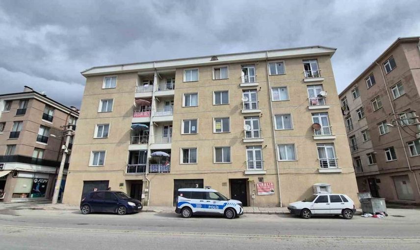Eskişehir'de 58 yaşındaki adamın cesedi annesi tarafından bulundu
