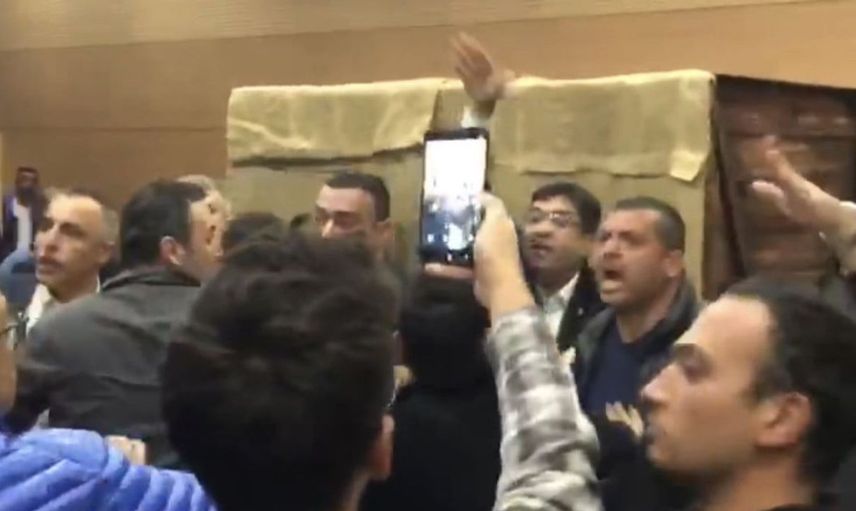 YENİ Parti Odunpazarı seçiminde itiraz gerginliği: Oylar genel merkeze gönderildi