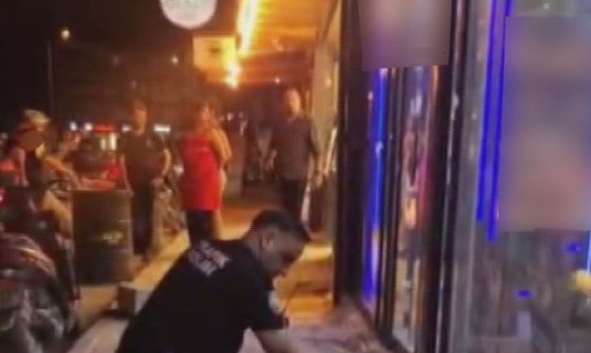 Sokak köpeğine polislerden anlamlı destek: Yaralı halde buldular