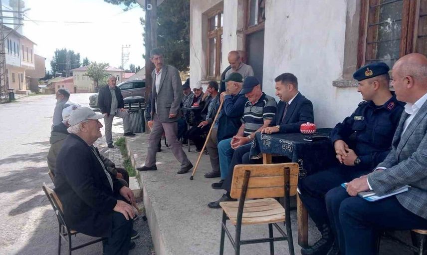 Aydıntepe kaymakamı yurttaşların ihtiyaçlarını yerinde dinledi