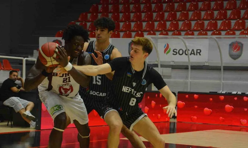 Pizzabulls Bordo Bandırma Ege Cup 2026'da Neftchi İdman'ı domine etti