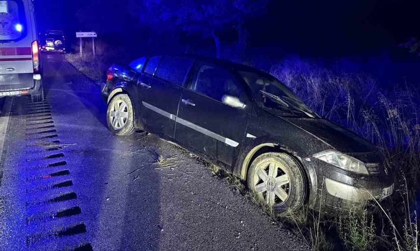 Kastamonu'da yağış kazası: Orta refüje çarpan otomobilin sürücüsü yaralandı
