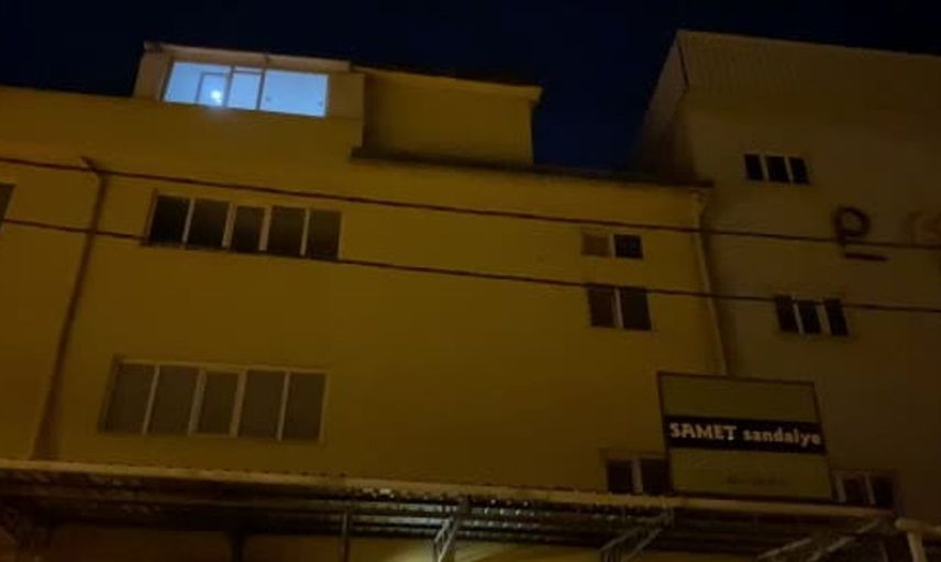 Asansörün olmadığı yere adım atan işçi ağır yaralandı