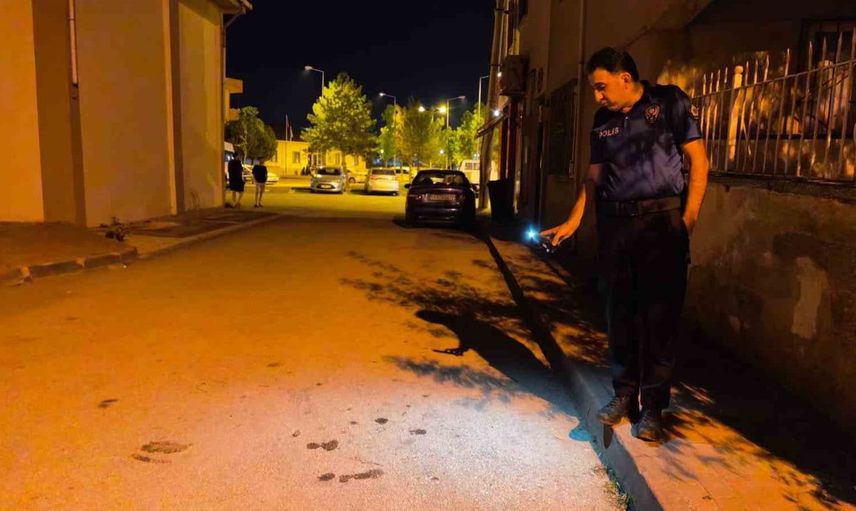 Mesajlaşma yüzünden yaşanan kavga kanlı bitti: Arkadaşını tüfekle yaraladı