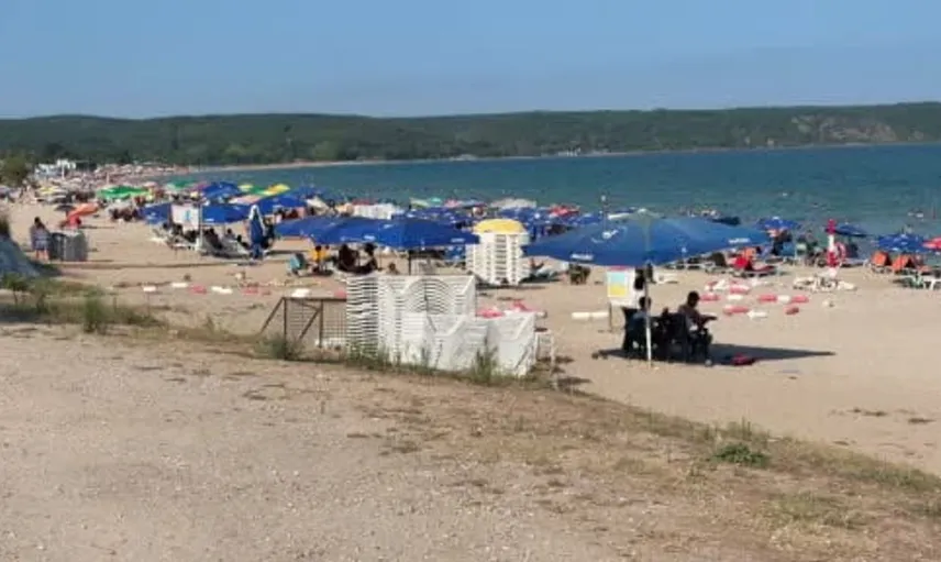 İğneada plajlarında sıcaktan kaçış: Vatandaşlar denizle buluştu