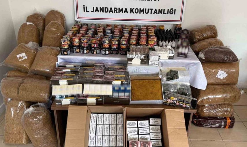Kayseri'de jandarmadan kaçak tütün operasyonu: Ele geçirilen miktarlar dikkat çekiyor