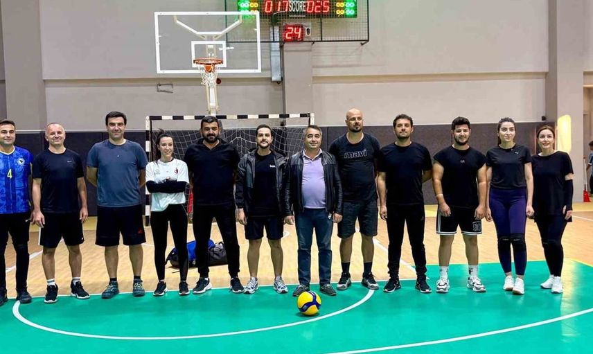 Koçarlı'da voleybolda şampiyonluk yolculuğu: Geri dönüşle başarı elde edildi