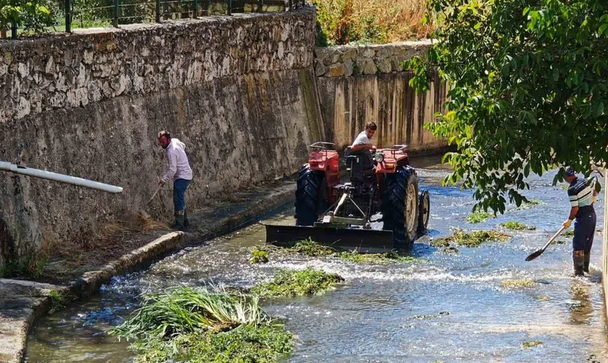 Hisarcık'ta küçük çay zemininde temizlik seferberliği başlatıldı