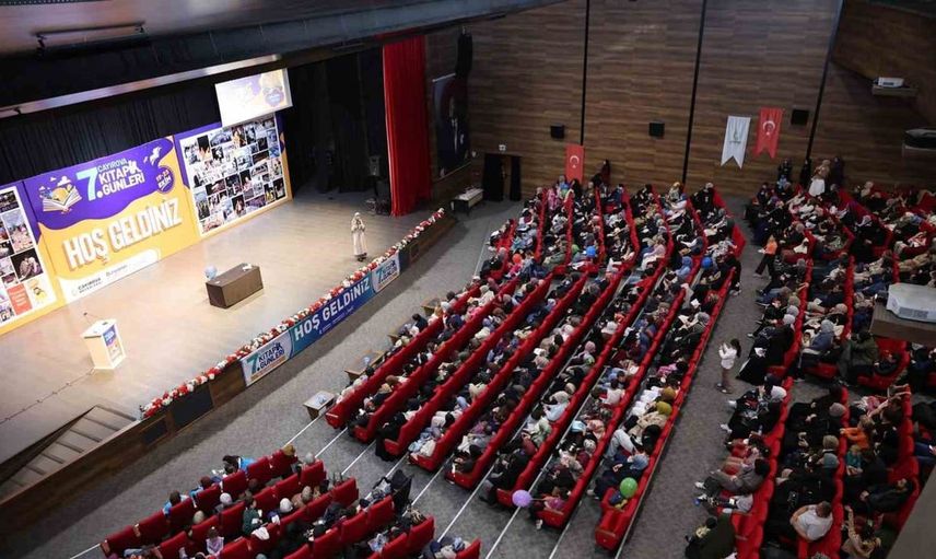 Saliha Erdim, manevi değerleri ve aile ilişkilerini Çayırova’da anlattı