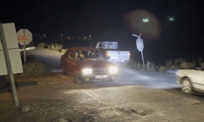 Kars-Akyaka yolcu treninin arızası trafiği etkiledi
