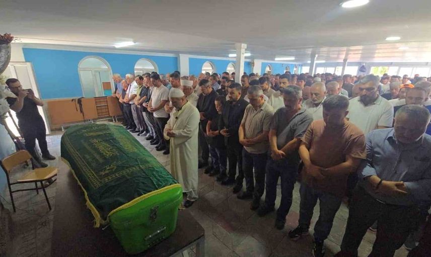 Karabük İl Genel Meclis Başkanı Kirman’ın kayınpederi Cemal Arslan son yolculuğuna uğurlandı