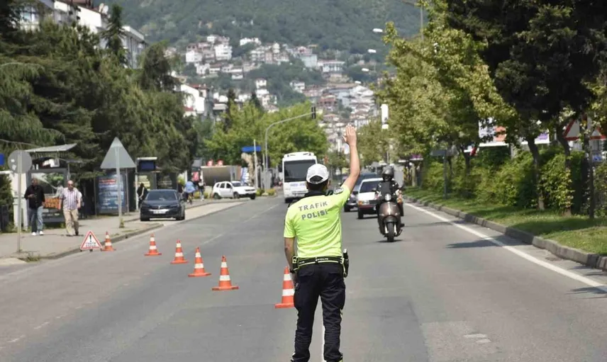 Ordu'da trafik denetimlerinde önemli rakamlar: 16 binden fazla araç kontrol edildi