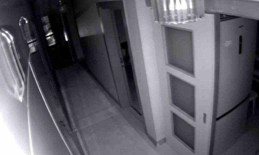 Gaziantep'te depremin anı güvenlik kamerasında