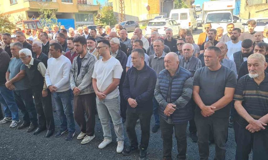 12 yaşındaki Muhammet Ali kalp krizinin ardından son yolculuğuna uğurlandı