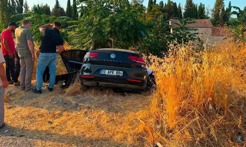 Sındırgı'da orman aracı ve otomobil çarpıştı: Bir can kaybı