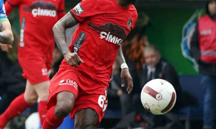 Nicolas N’Koulou'dan Beşiktaş-Marsilya maçına dair kritik uyarılar