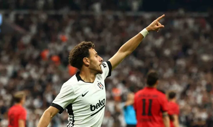 Beşiktaş'ın yeni yıldızı İlhan Fakılı, golle buluştu