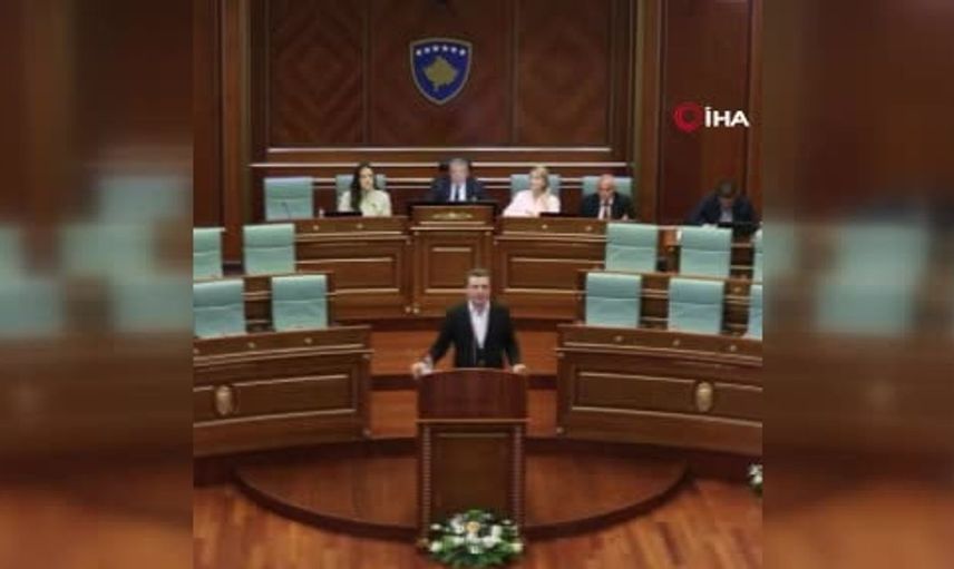 Kosova Meclisi'nde gergin anlar: Başbakan Kurti'ye yumurtalı saldırı