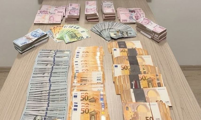 Konya'da dolandırıcılık yapan iki kişi tutuklandı: 4 milyon lira değerinde para ele geçirildi