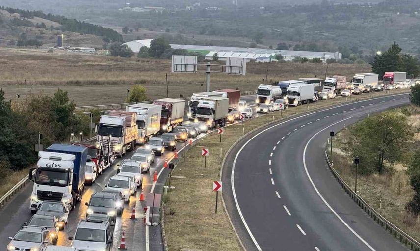 Kemikli rampalarında yol çalışması trafiği olumsuz etkiliyor
