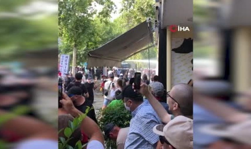 Arnavutluk'ta Trump’ın damadının tatil köyü projesi çatışmaya yol açtı: 5 polis yaralandı