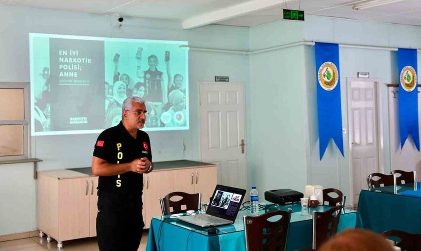 Elazığ'da uyuşturucu ile mücadele için eğitim verildi