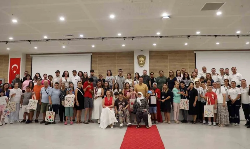 Muğla'da özel ihtiyaçlı çocuklar ve aileleri için hayallerini tasarladı