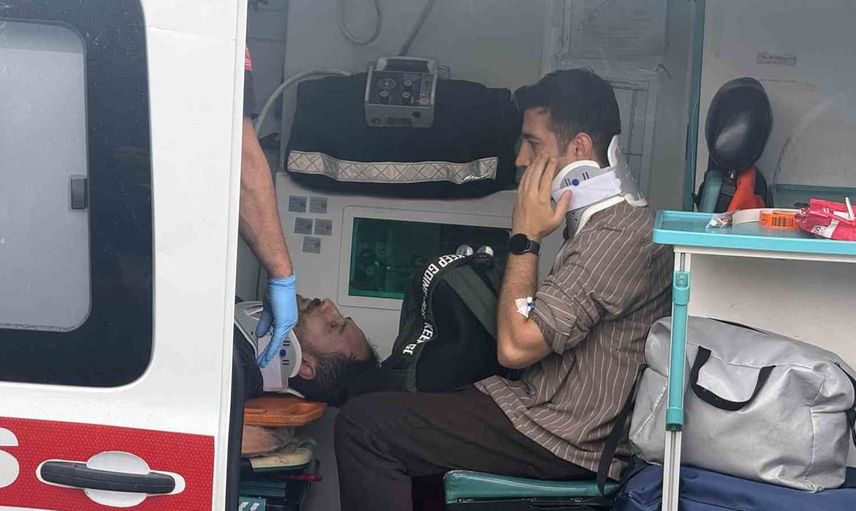 Avcılar D-100 yan yolda meydana gelen midibüs kazası paniğe sebep oldu