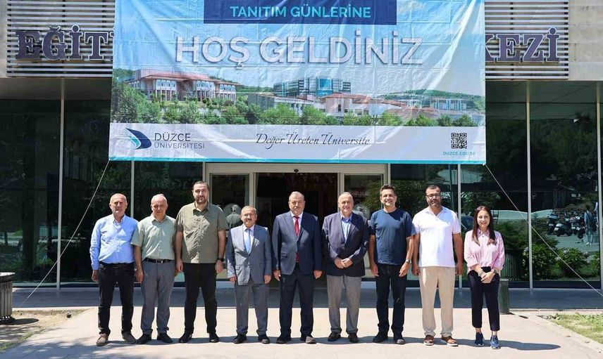Düzce Üniversitesi tanıtım günleri devam ediyor