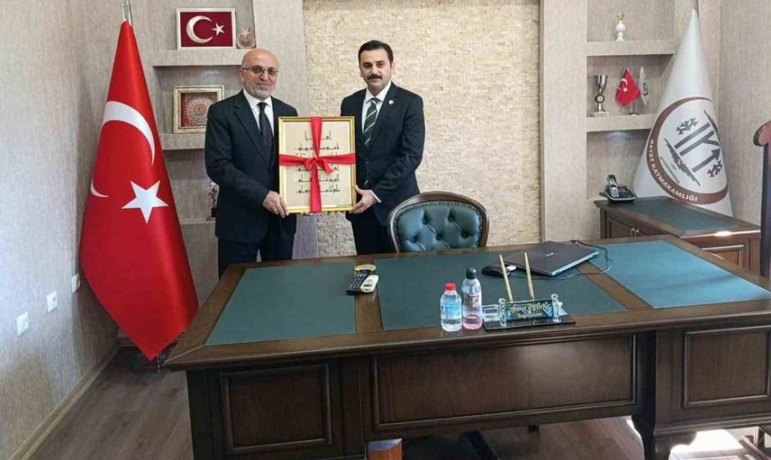Afyonkarahisar'da ilçe müftüleri istişare toplantısı duygusal veda ile sona erdi