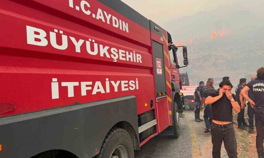 Aydın Büyükşehir Belediyesi, Çine'deki orman yangınına müdahale ediyor