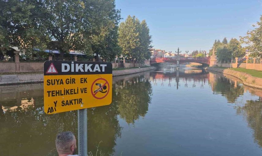 Porsuk Çayı'nda yaşanan olayda bir adam suya itildi