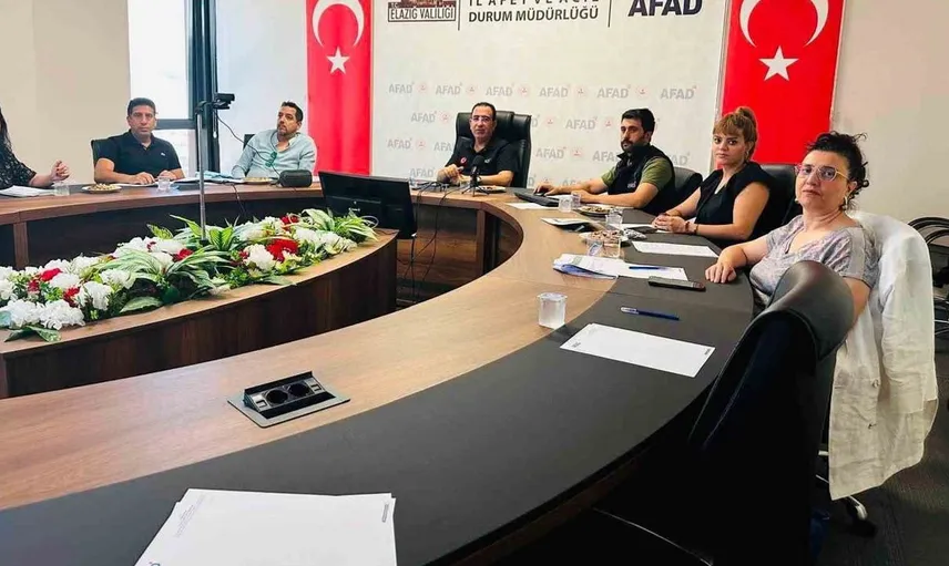Elazığ’da afet risklerini azaltma üzerine önemli toplantı yapıldı