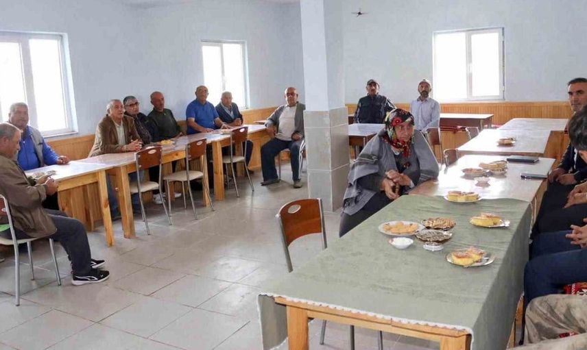 Çıldır kaymakamı yunus emre sakızcı köylerde incelemelerde bulundu