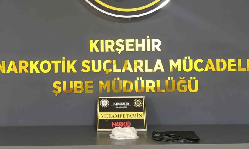 Kırşehir'de uyuşturucu ticaretine karşı düzenlenen operasyonda iki kişi tutuklandı