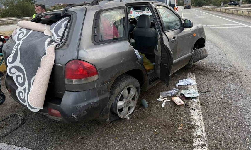 Tosya'da yağış nedeniyle kaza: 3 kişi yaralandı