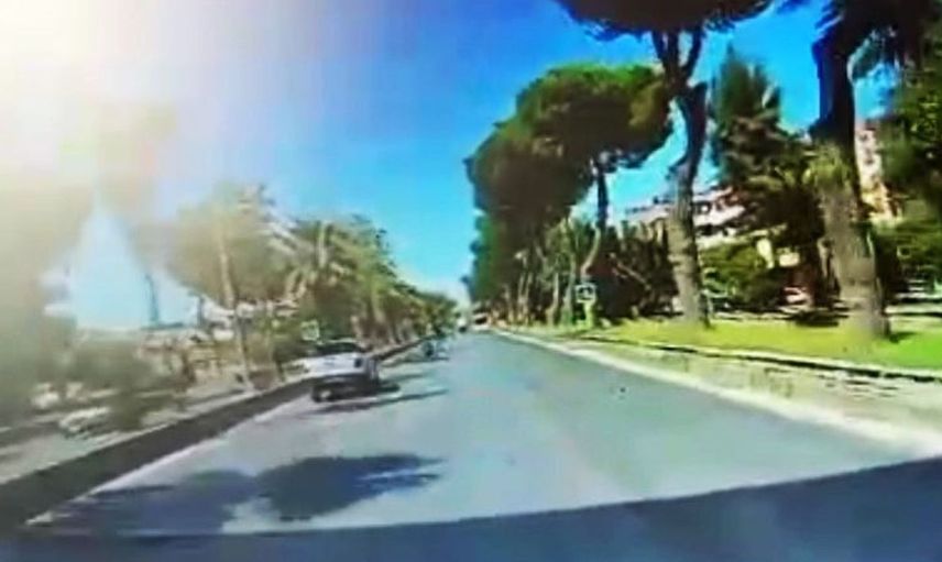 Aydın'da yolun karşısına geçmek isteyen kadına araç çarptı: Hayatını kaybetti