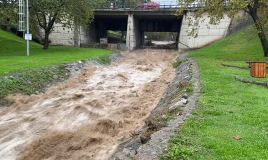 Bursa'da sağanak yağış sonrası uludağ dereleri tehlike oluşturdu