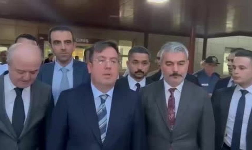Manisa'da yaralanan öğrencilere ziyaret: Adalet Bakan Yardımcısı Tuncay'dan destek