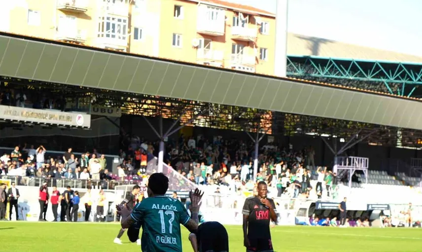 Iğdır FK, Batman Petrolspor'u 2-1 yenerek 3 puanı kaptı