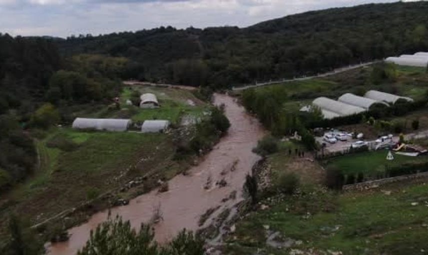 Kocaeli'de sel felaketinde kaybolan iki kişiyi arama çalışmaları sürüyor