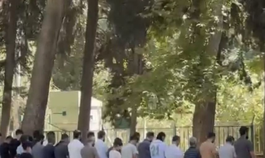 Nusaybin'de piknikte bir araya gelenler, namazda birlik ve beraberlik sergiledi